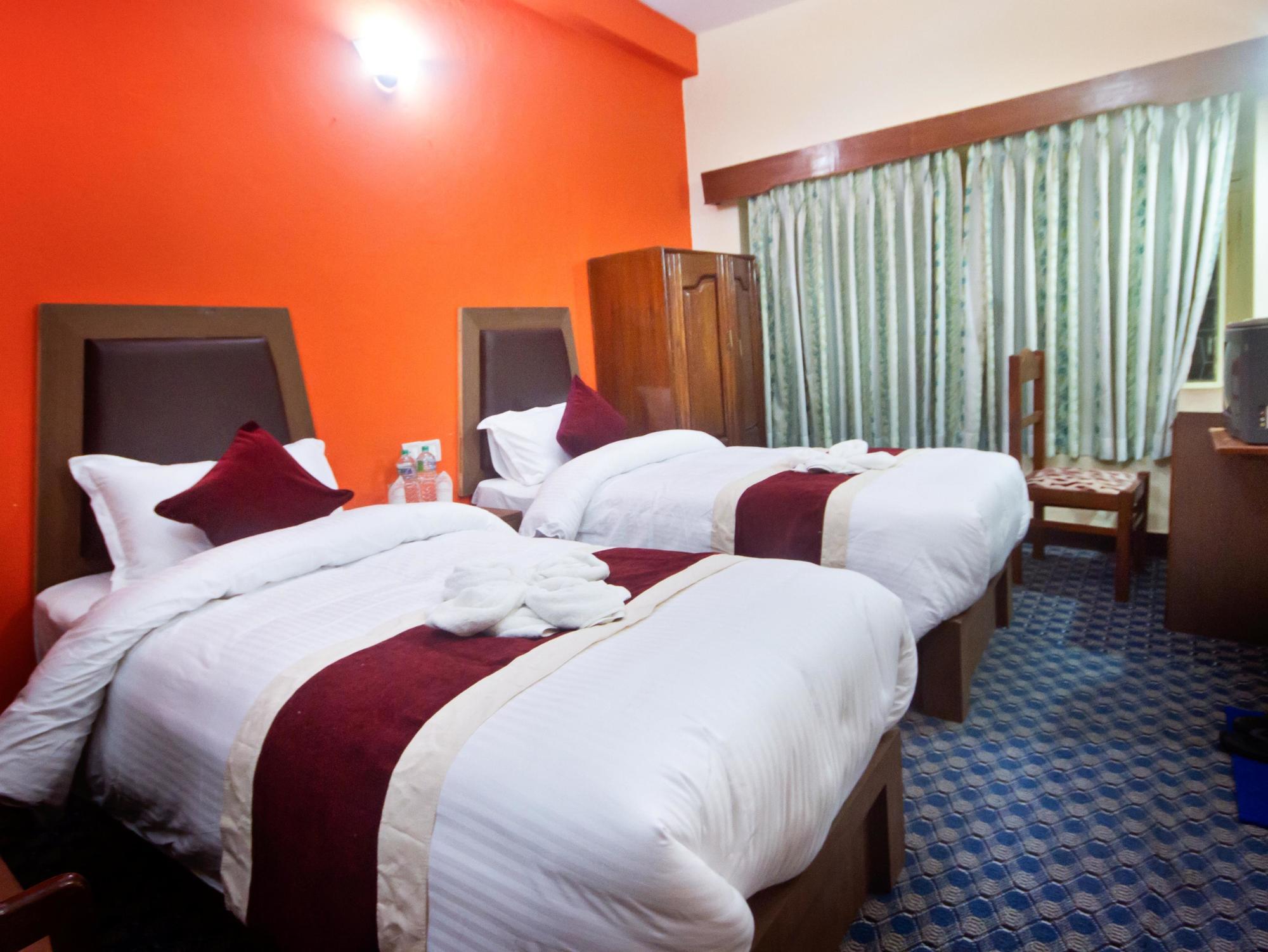 Hotel Snowland Pokhara Ngoại thất bức ảnh