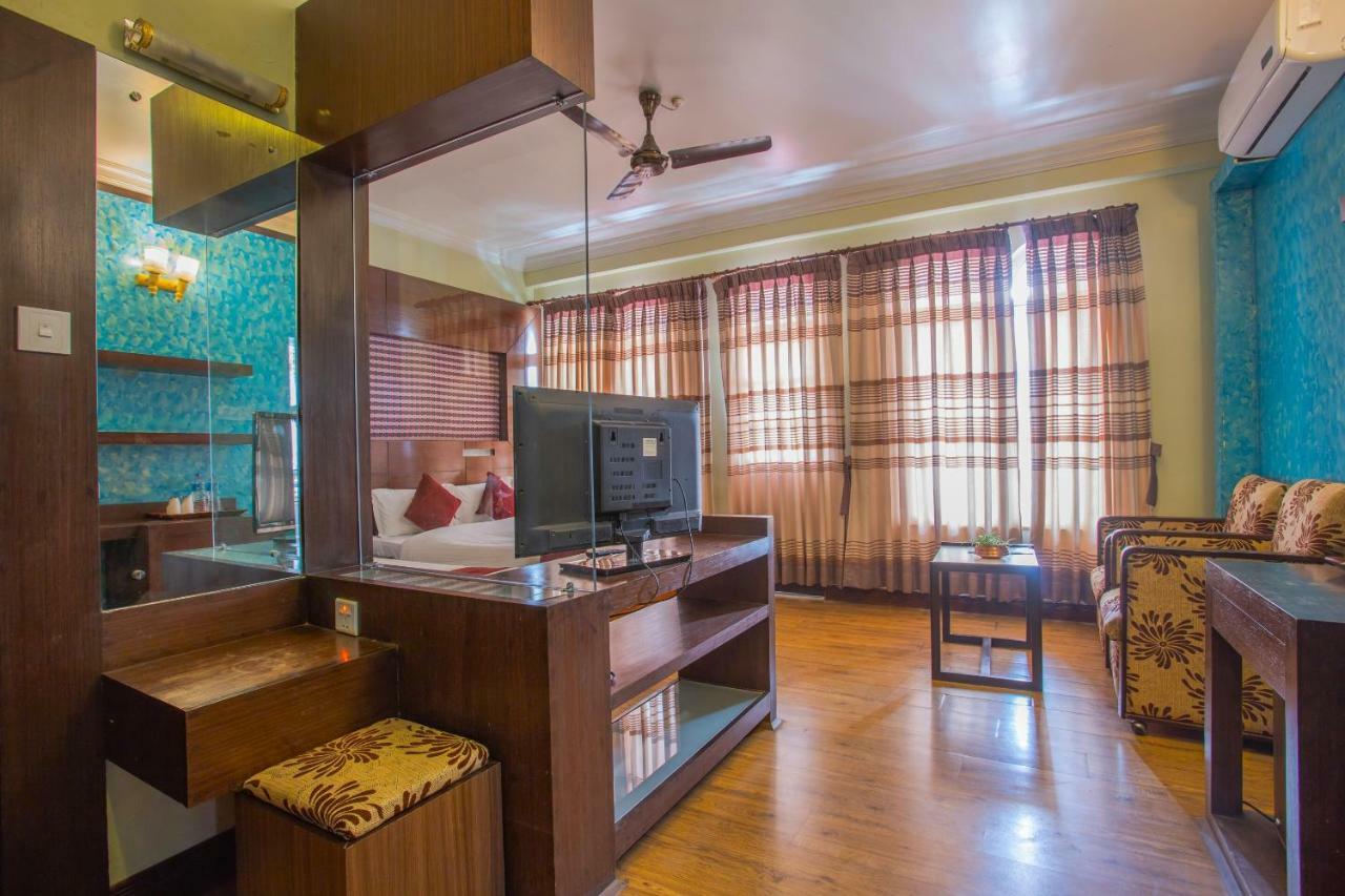 Hotel Snowland Pokhara Ngoại thất bức ảnh