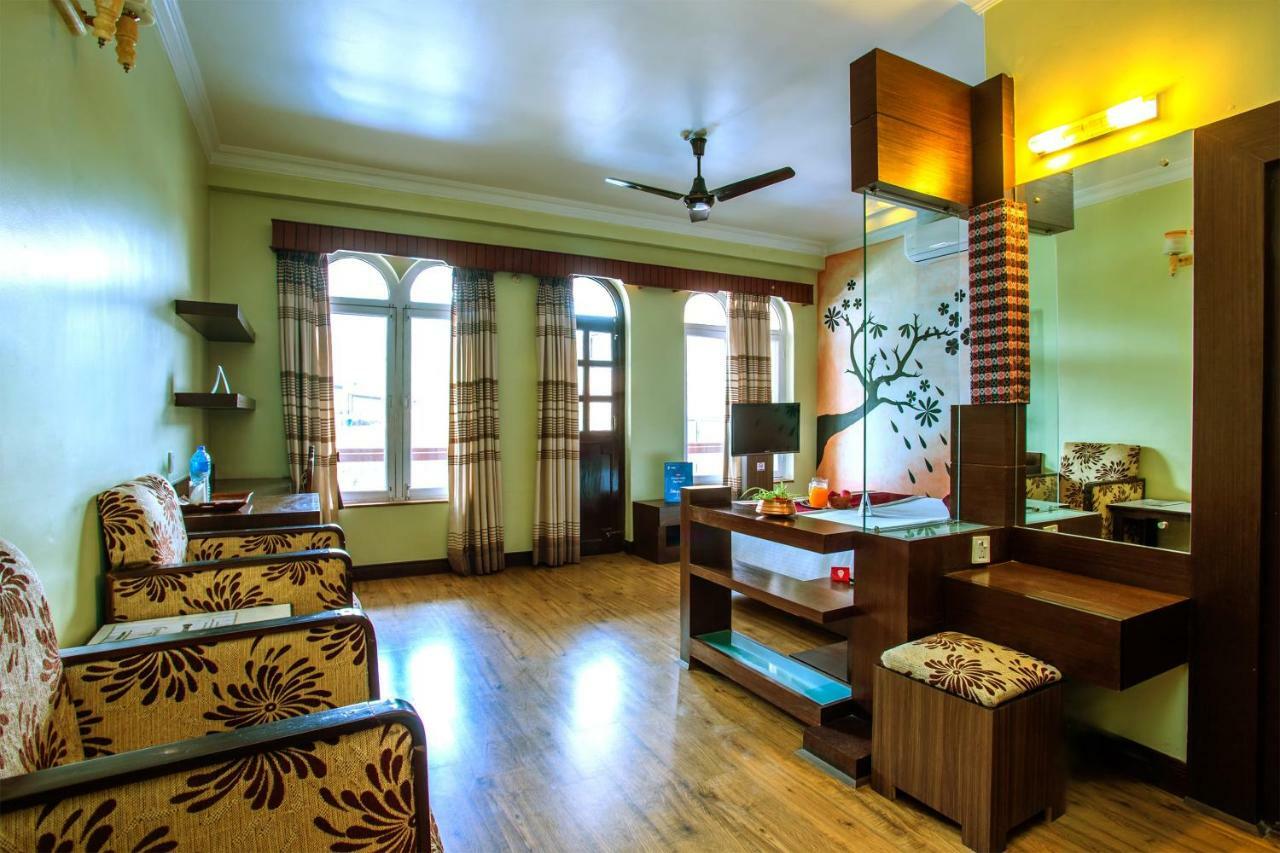 Hotel Snowland Pokhara Ngoại thất bức ảnh