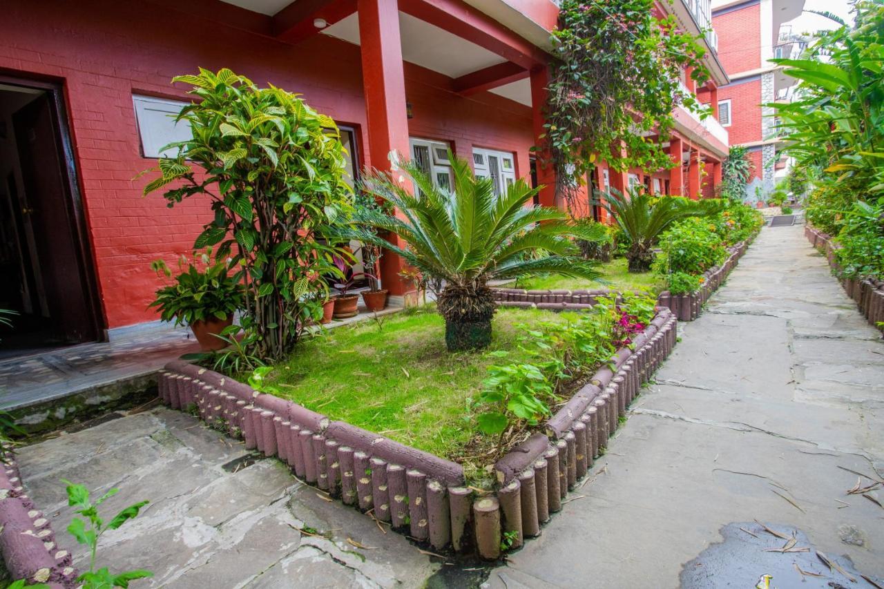 Hotel Snowland Pokhara Ngoại thất bức ảnh