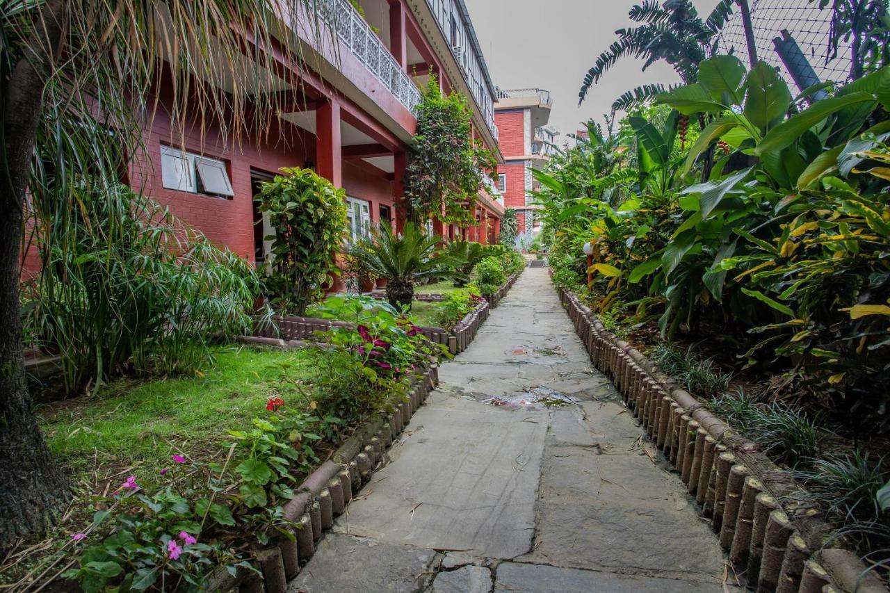 Hotel Snowland Pokhara Ngoại thất bức ảnh